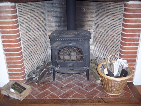 Plasti-kote wood burner before 01